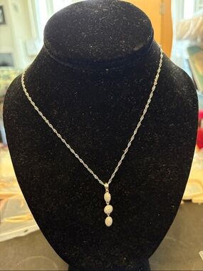 925 Sterling Silver Crystal Drop Pendant And Necklace (Brand New)